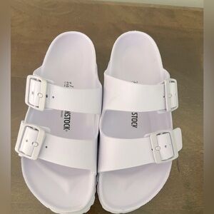 Birkenstock Arizona Essentials EVA. Size 37. Purple Fog color